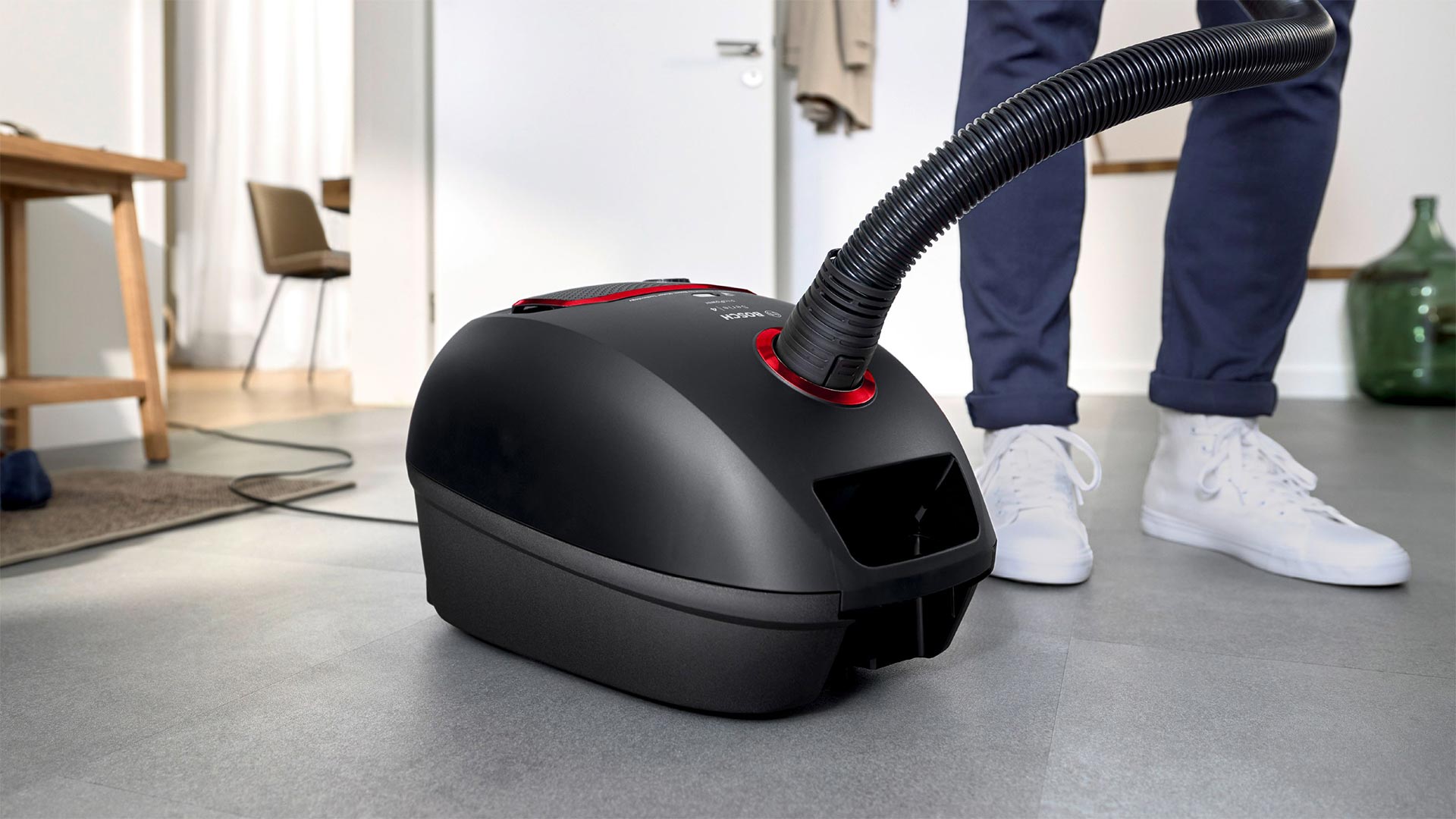 Пилосос з мішком BOSCH BGL41POW2H